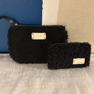 Bearpaw Black Sherpa Fleece Wristlet and Coin Purse Travel Set